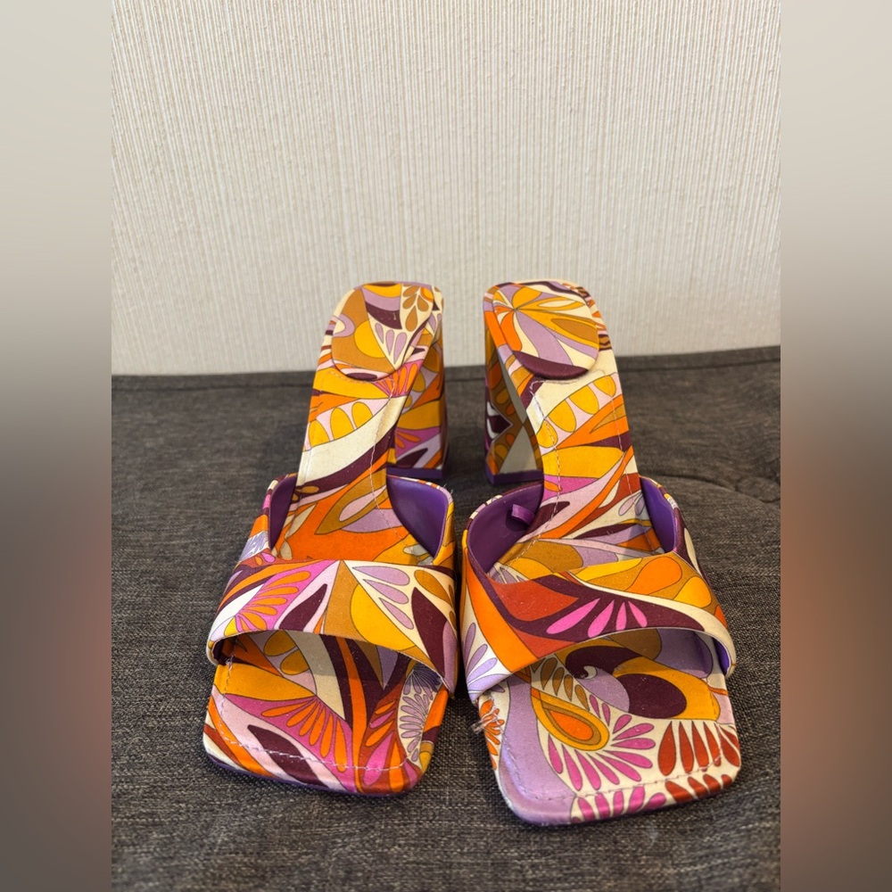 Zara Multicolor Floral Print Block Heel Mules (Orange, Yellow, Pink, Purple) - Picture 2 of 4